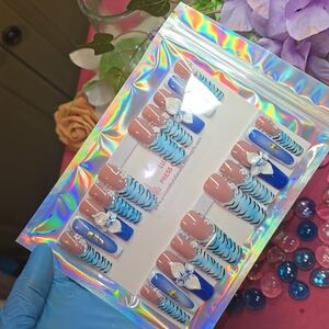 Stylish Blue and Nude Press-On Nails